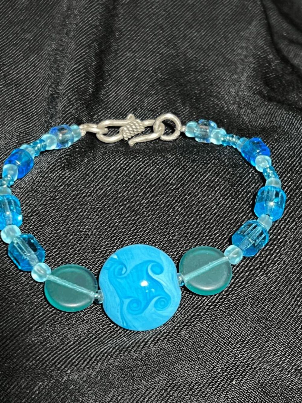 Vintage Handmade Beaded Seaglass Blue and Turquoise  Bracelet